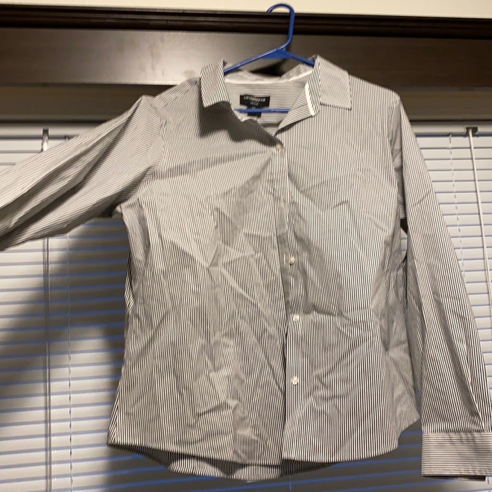 liz claiborne blazer, never worn, needs ironed